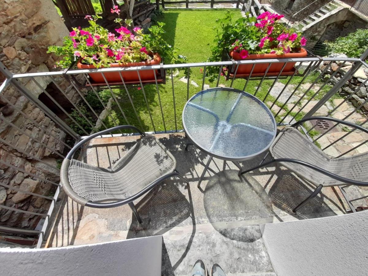 Bed & Breakfast La Crotta Pont-Saint-Martin Ngoại thất bức ảnh